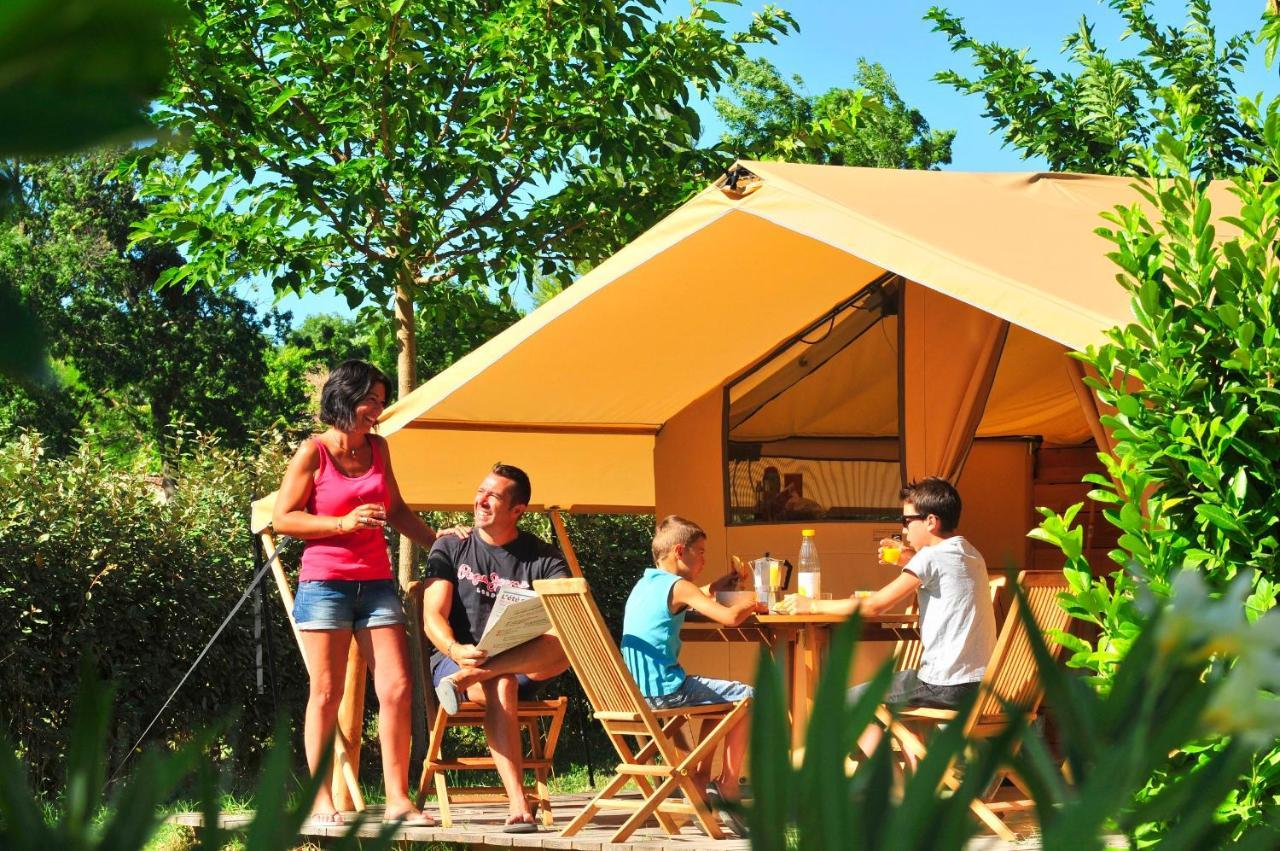 Camping Capfun La Breteche Les Épesses 外观 照片